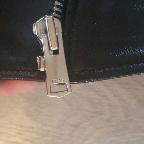 Reiss l Black Leather Jacket l Size 2 - Picture 3 of 12